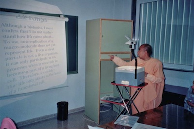 Maharaja with projector