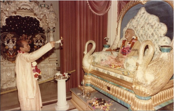 maharaja_worship