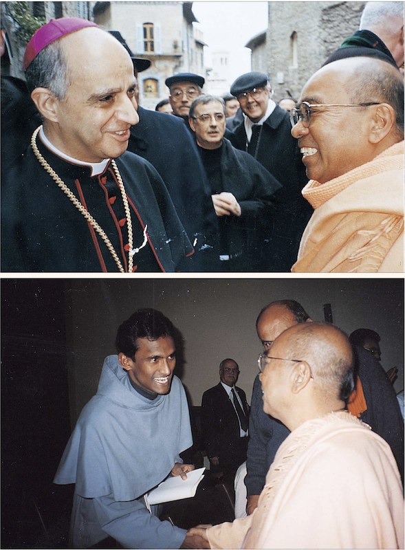 Maharaja interacts with religious leaders